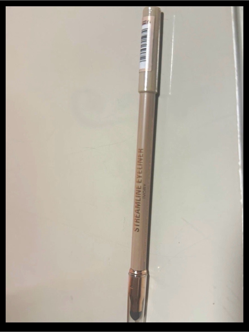 Streamline Eyeliner Pencil Makeup Liner Ivory Shade Pencil Formulation